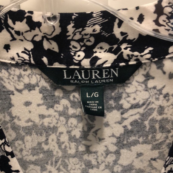 Ralph Lauren women’s top. - Picture 3 of 4